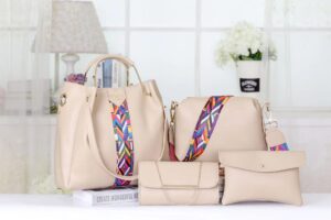 Faites vous plaisir avec ce joli ensemble de sacs à main de marque BQINA fashion.